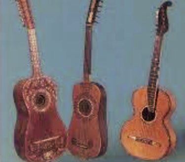The History of the Guitar / The Arrival of the Guitarra - ギターラ